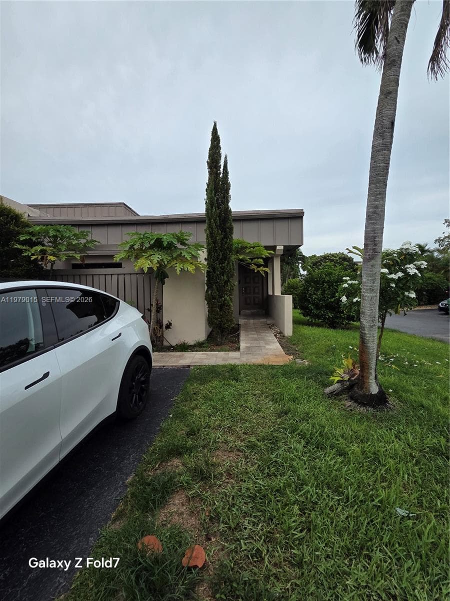 7439 SW 106th Ct, Miami FL 33173 photo 2