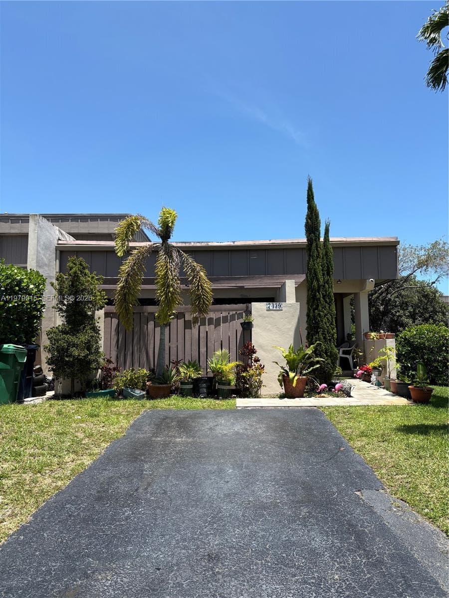 7439 SW 106th Ct, Miami FL 33173 photo 4
