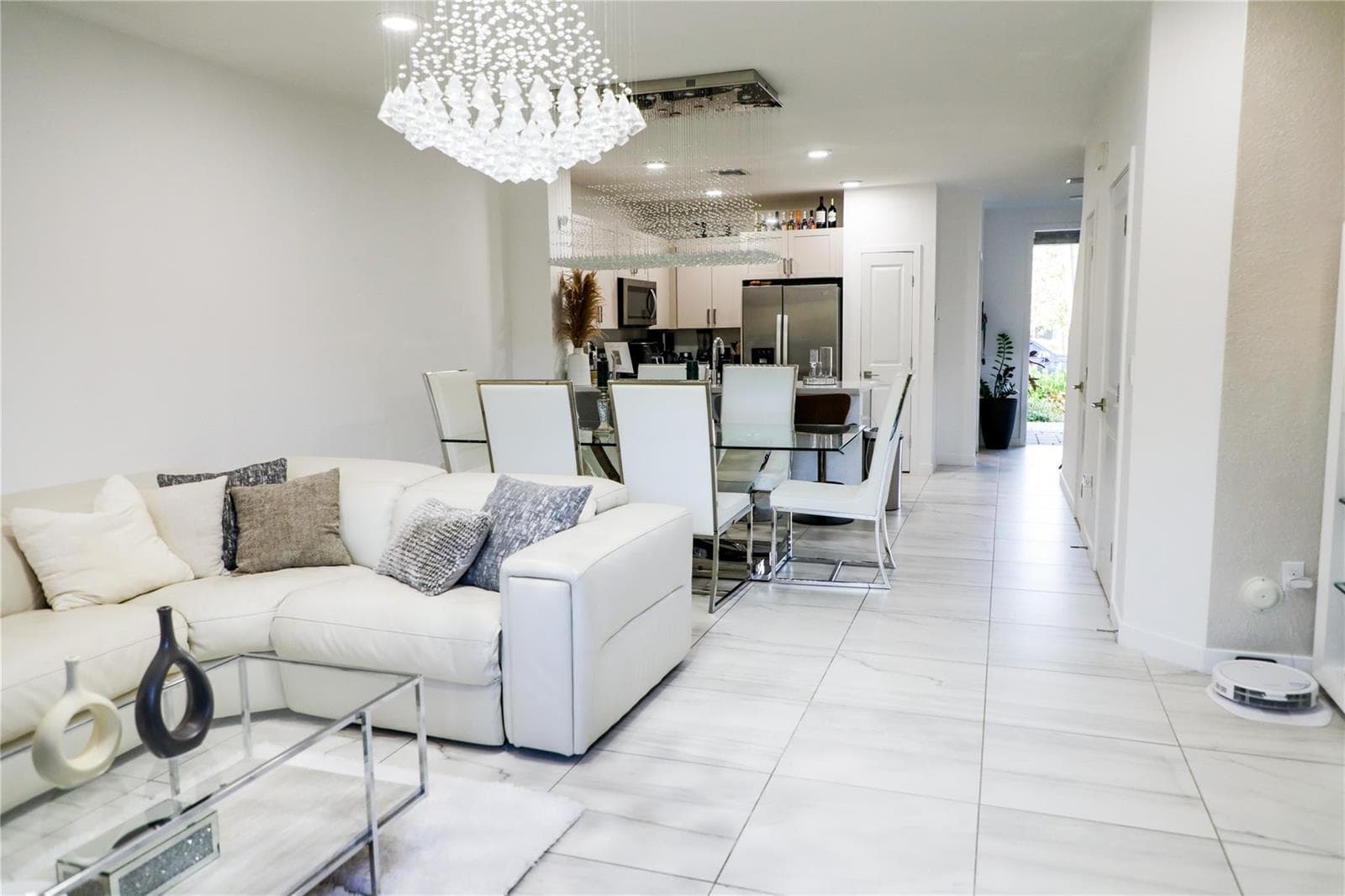 148 SE 5th Court, Deerfield Beach FL 33441 photo 4