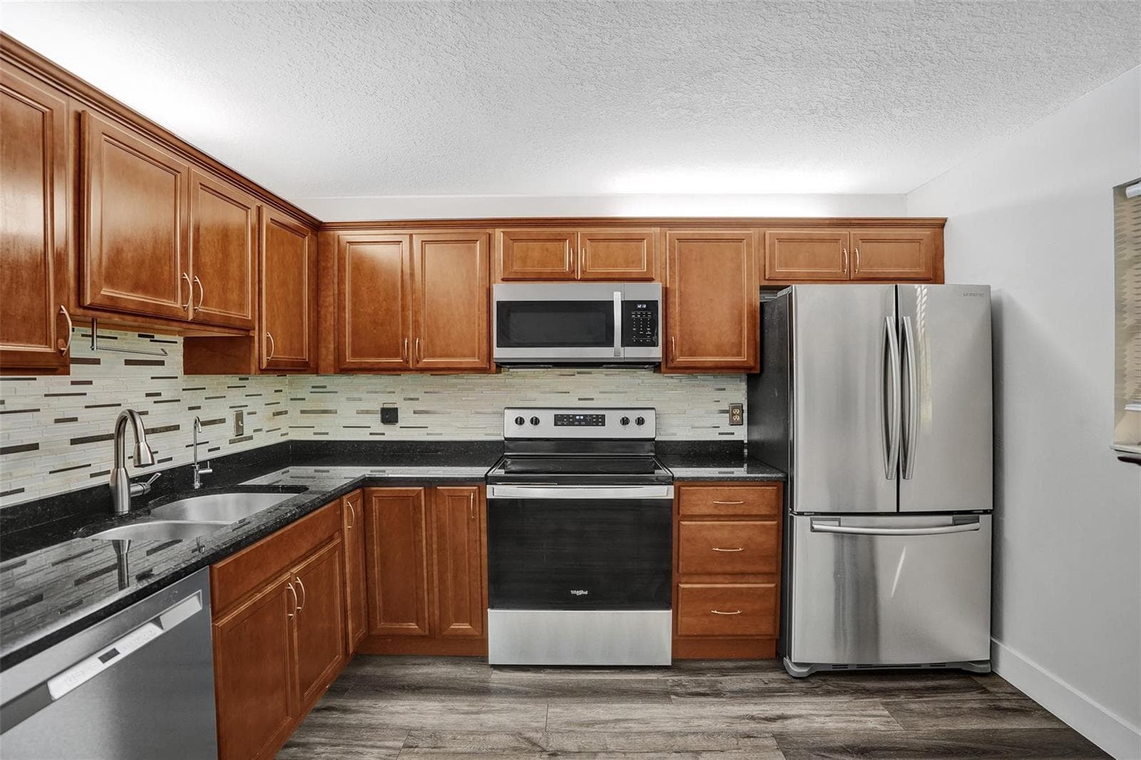 869 NW 47th Street, Deerfield Beach FL 33064 photo 2