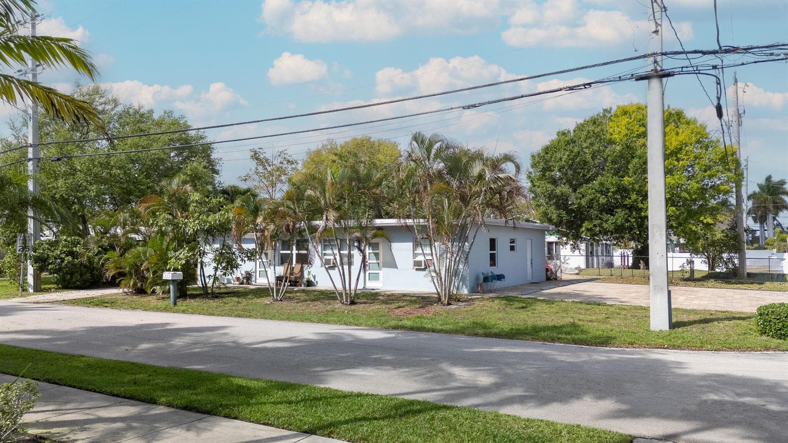 3431 NE 13th Avenue, Oakland Park FL 33334 photo 2
