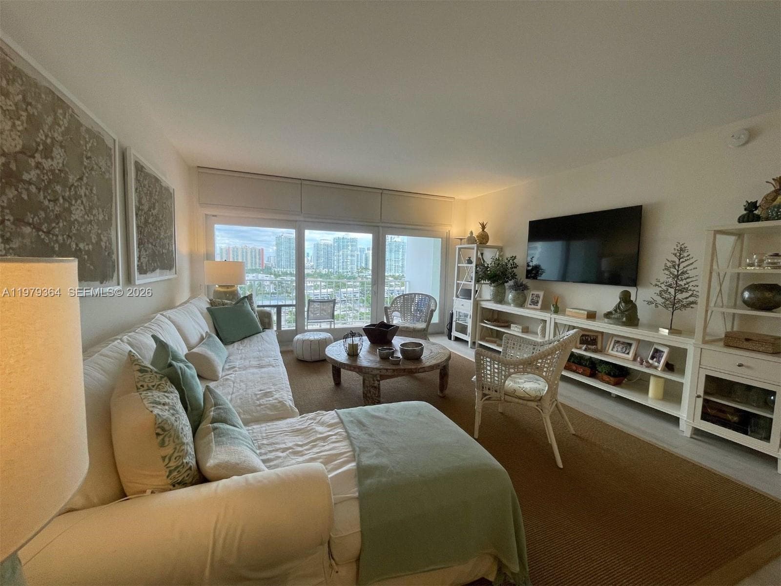 500 Bayview Dr # 1123, Sunny Isles Beach, FL 33160 photo 4