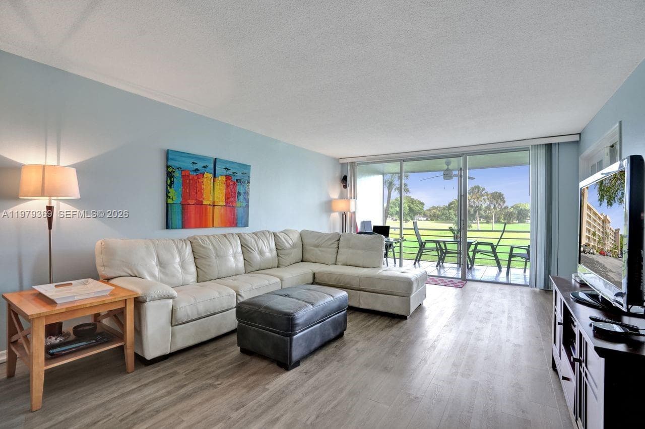 2651 S Course Dr # 203, Pompano Beach FL 33069 photo 2