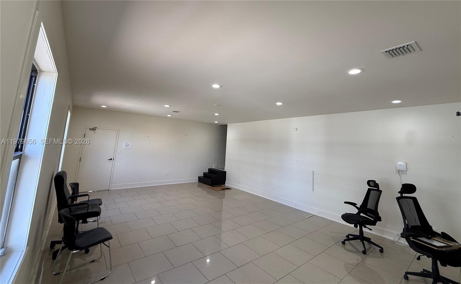 219 N 21st Ave, Hollywood FL 33020 photo 2