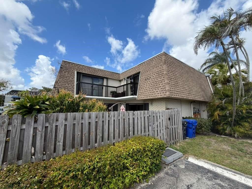 8209 SW 23rd Ct # 17C, North Lauderdale FL 33068 photo 2