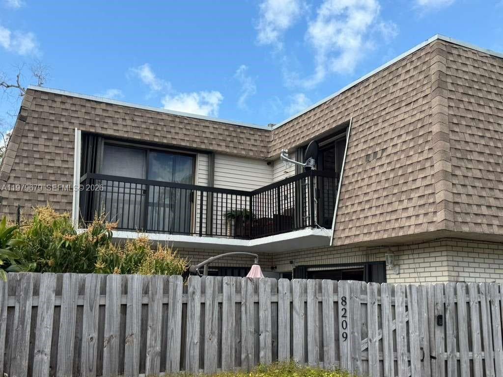 8209 SW 23rd Ct # 17C, North Lauderdale FL 33068 photo 3
