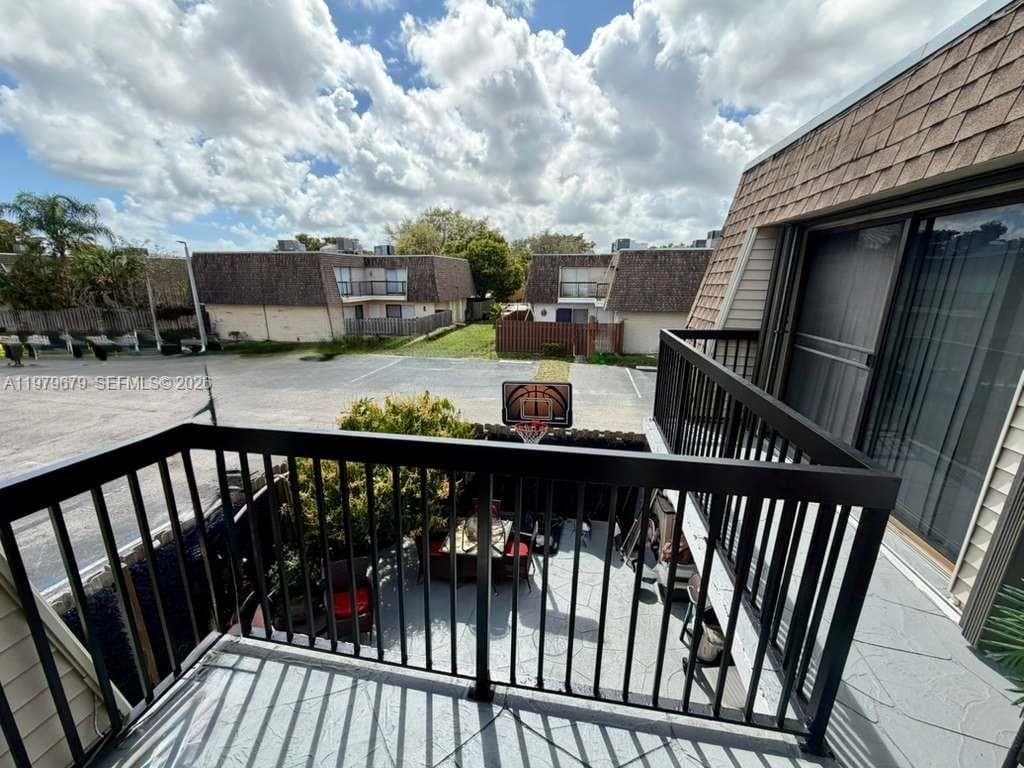 8209 SW 23rd Ct # 17C, North Lauderdale FL 33068 photo 4