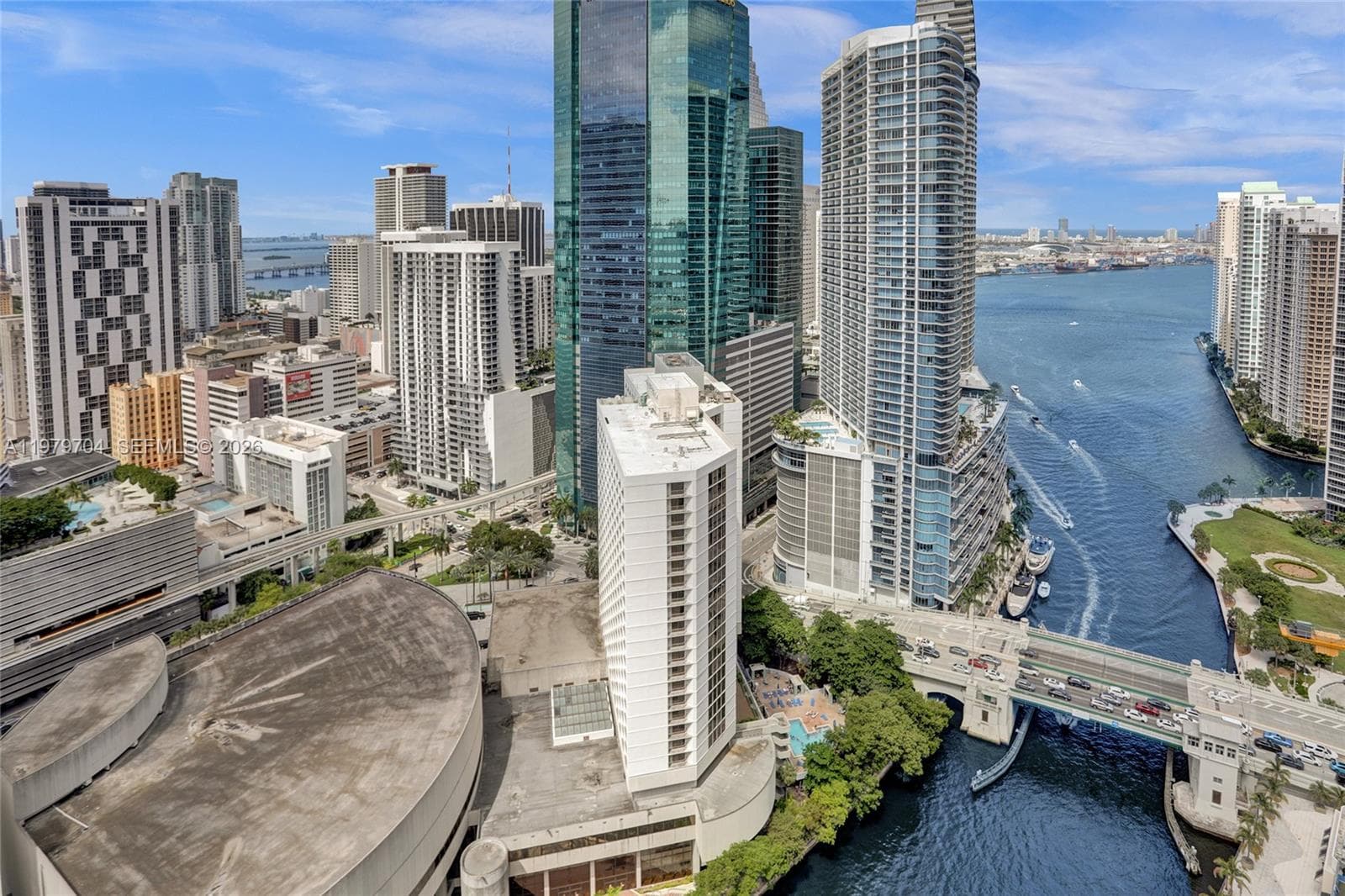 31 SE 5th St # 4112, Miami FL 33131 photo 2