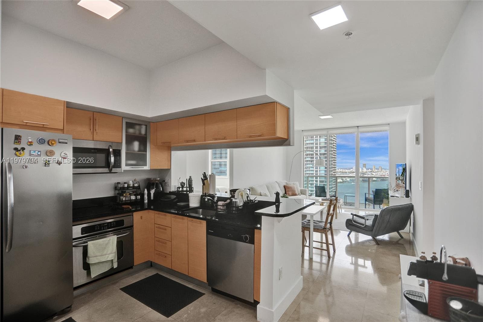 31 SE 5th St # 4112, Miami FL 33131 photo 4