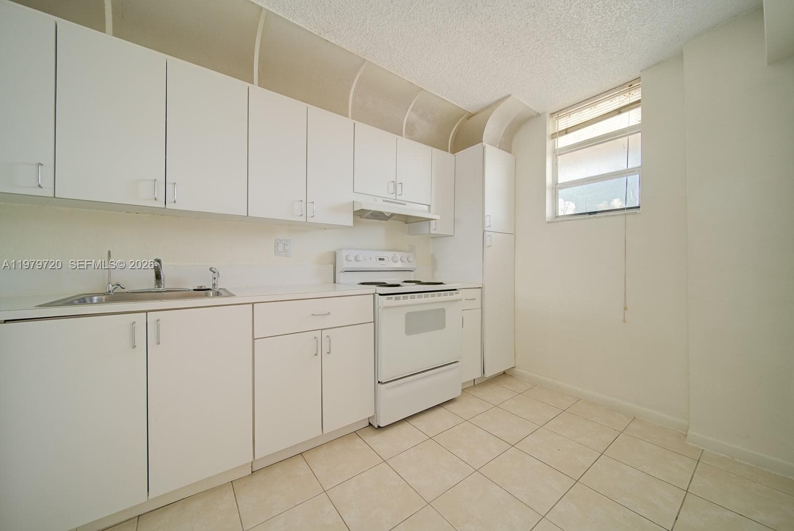 2903 N Miami Beach Blvd # 1006, North Miami Beach FL 33160 photo 2