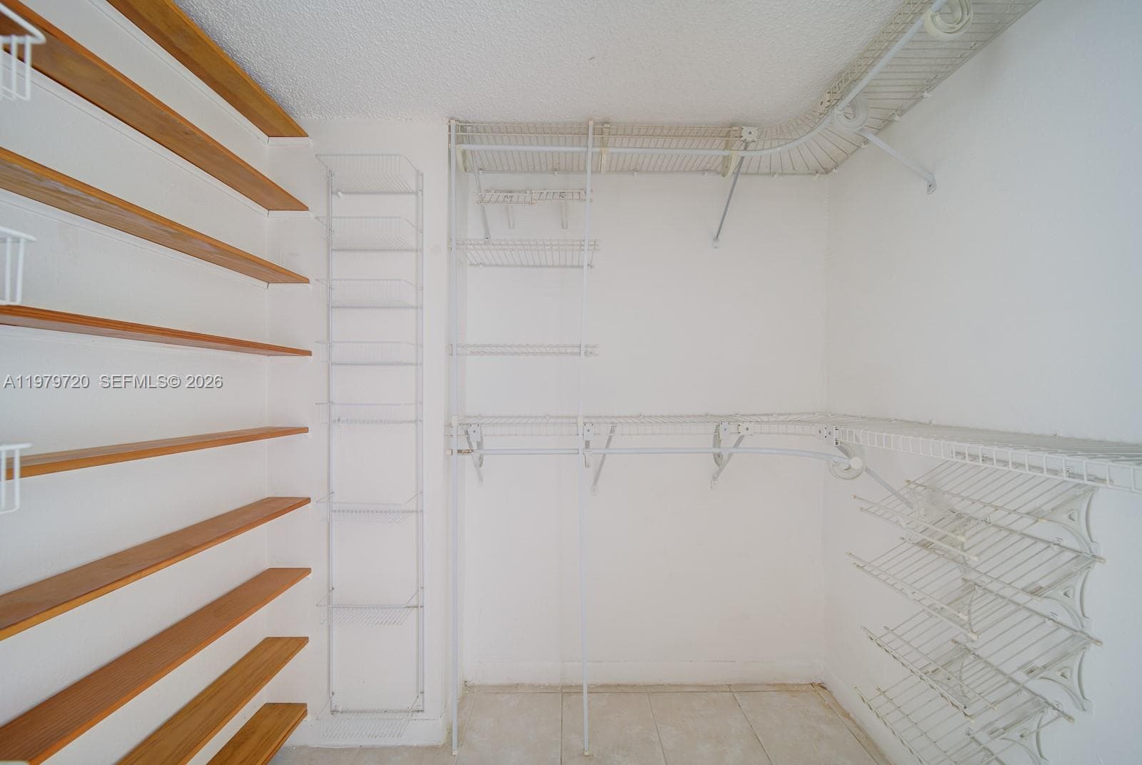2903 N Miami Beach Blvd # 1006, North Miami Beach FL 33160 photo 4