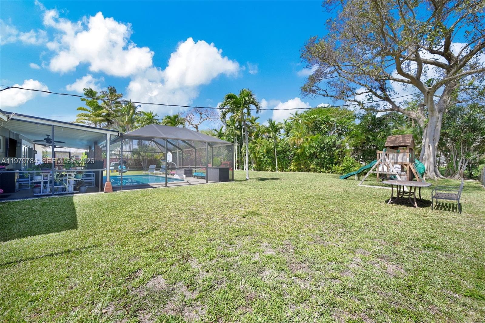 8935 SW 186th Ter, Cutler Bay FL 33157 photo 5