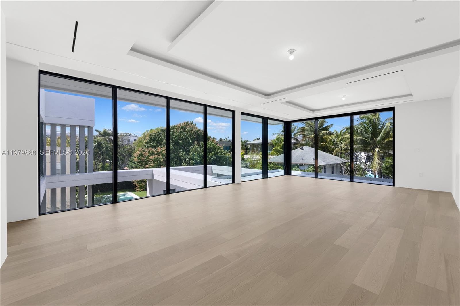 2094 Prairie Ave, Miami Beach FL 33139 photo 4