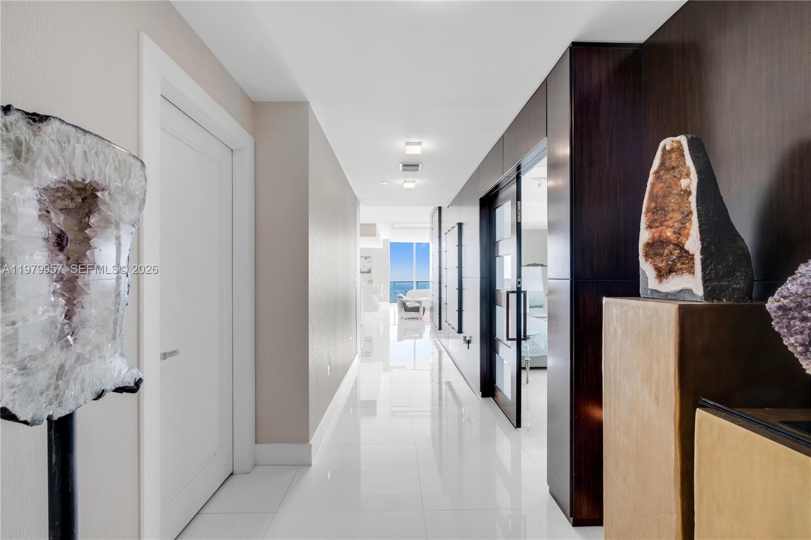 900 Biscayne Blvd, Miami FL 33132 photo 3