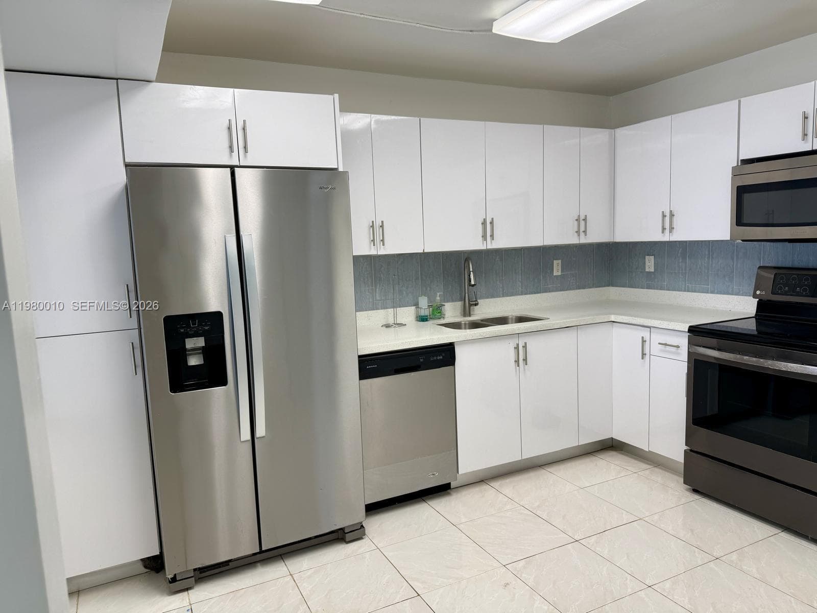20850 San Simeon Way # 105-5, Miami FL 33179 photo 2