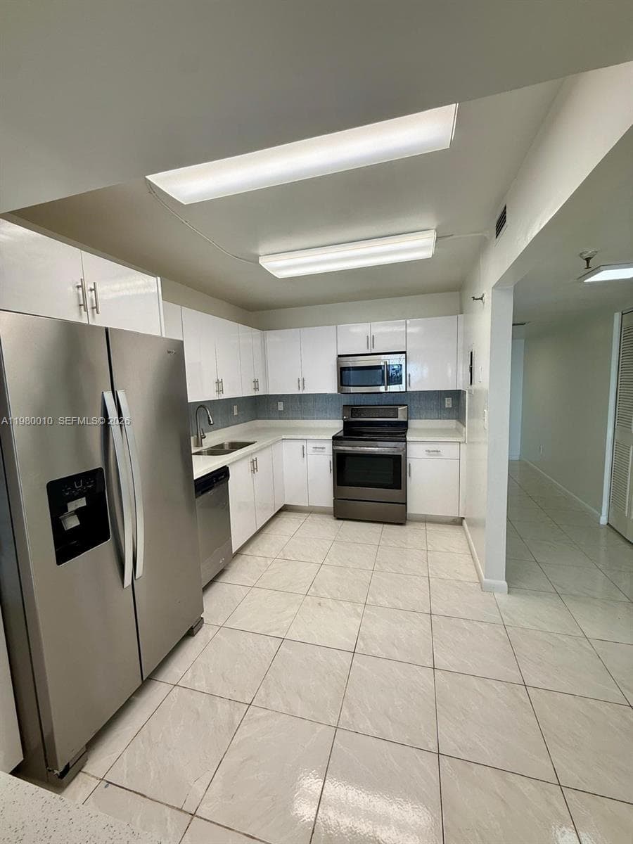 20850 San Simeon Way # 105-5, Miami FL 33179 photo 4