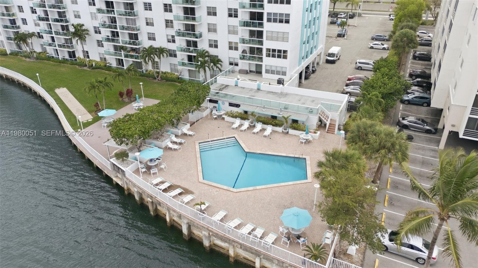 2841 NE 163rd St # 802, North Miami Beach FL 33160 photo 3