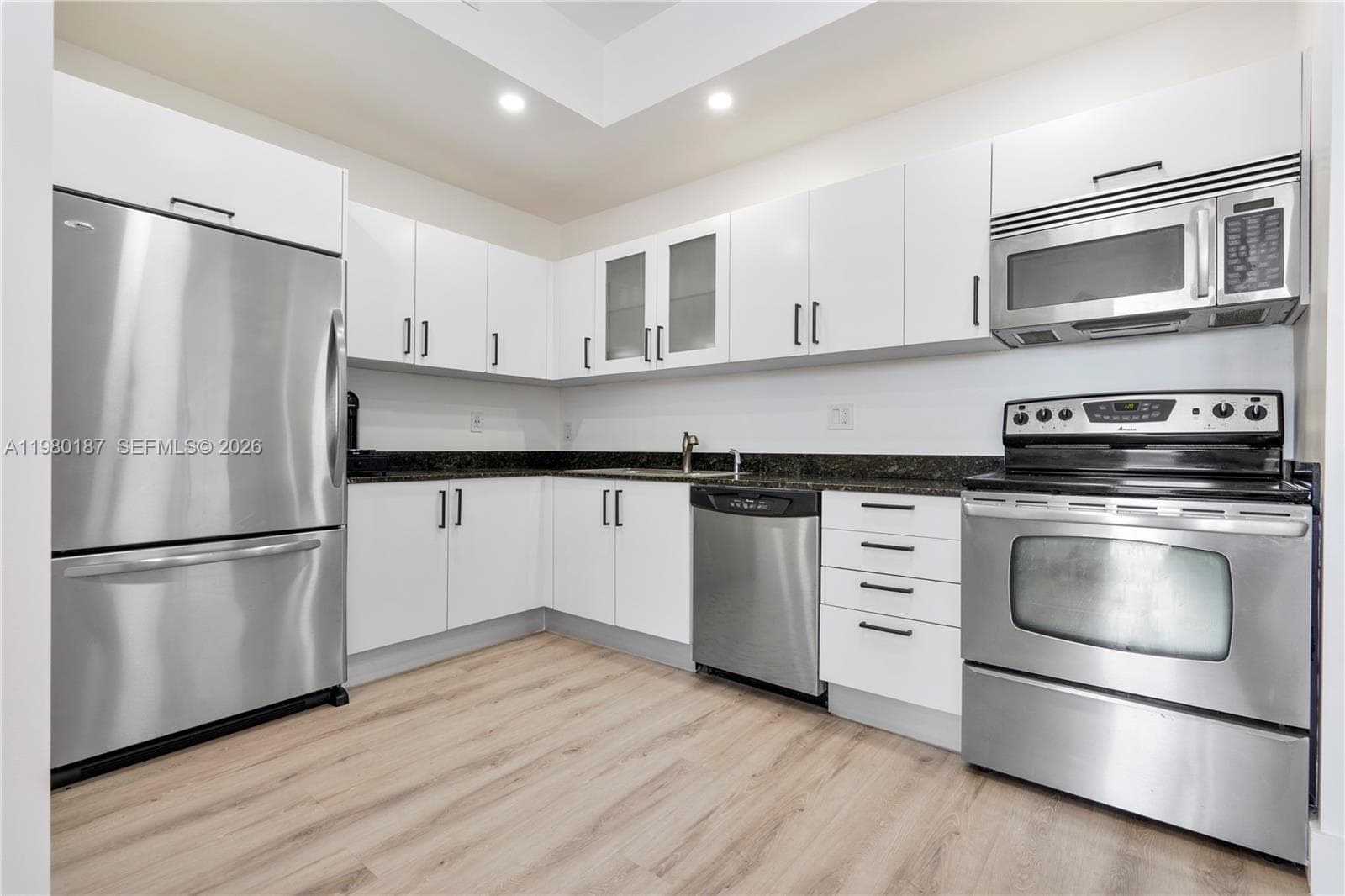 3250 Grand Ave # 507, Miami FL 33133 photo 3