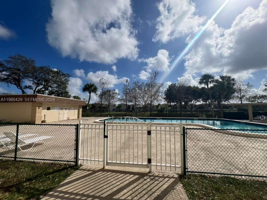 800 NE 195th St # 501, Miami FL 33179 photo 5