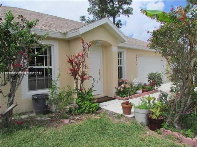 3352 SW Himango St, Port St. Lucie FL 34953