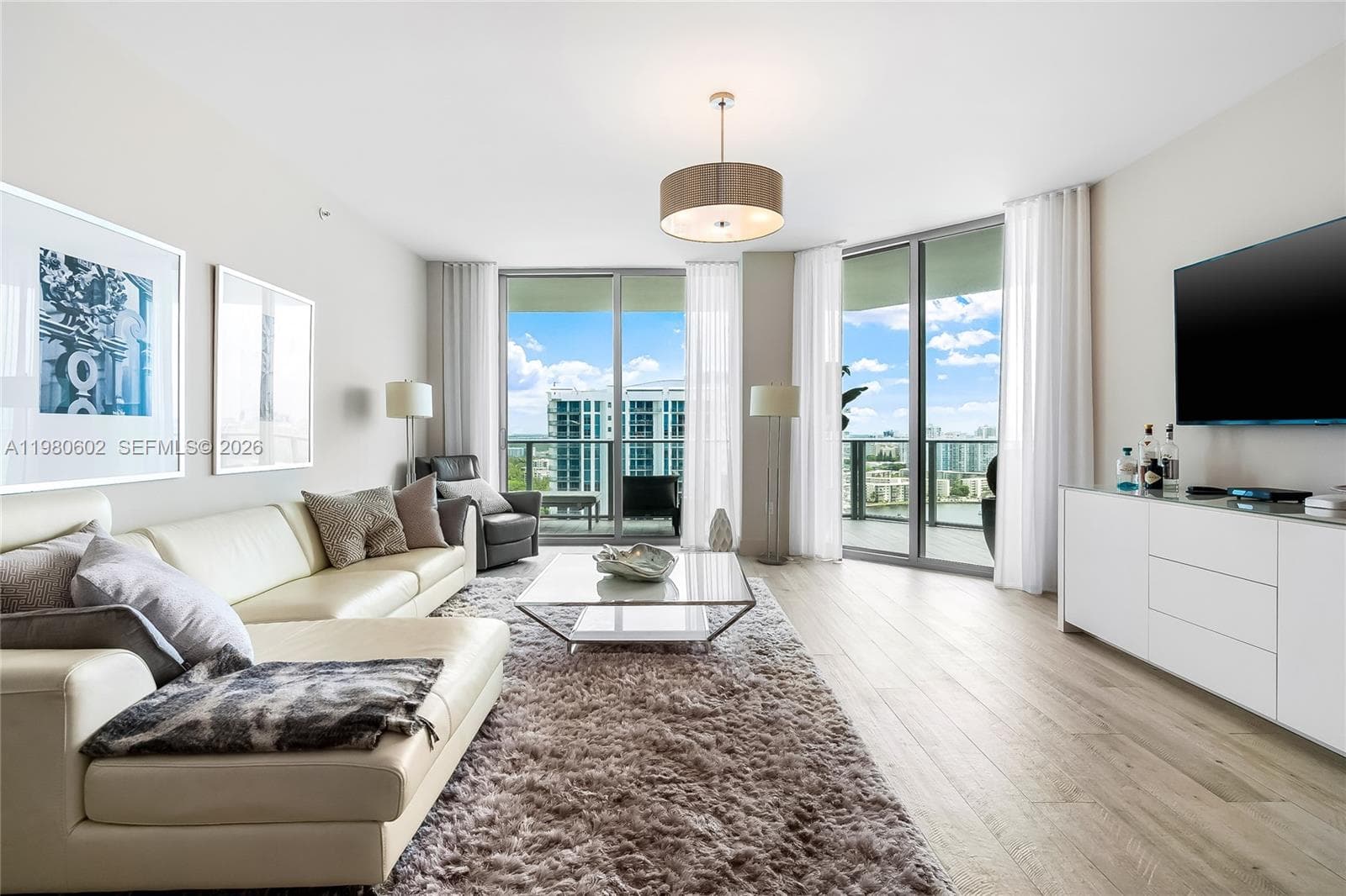 17111 Biscayne Blvd # 2305, North Miami Beach FL 33160 photo 5