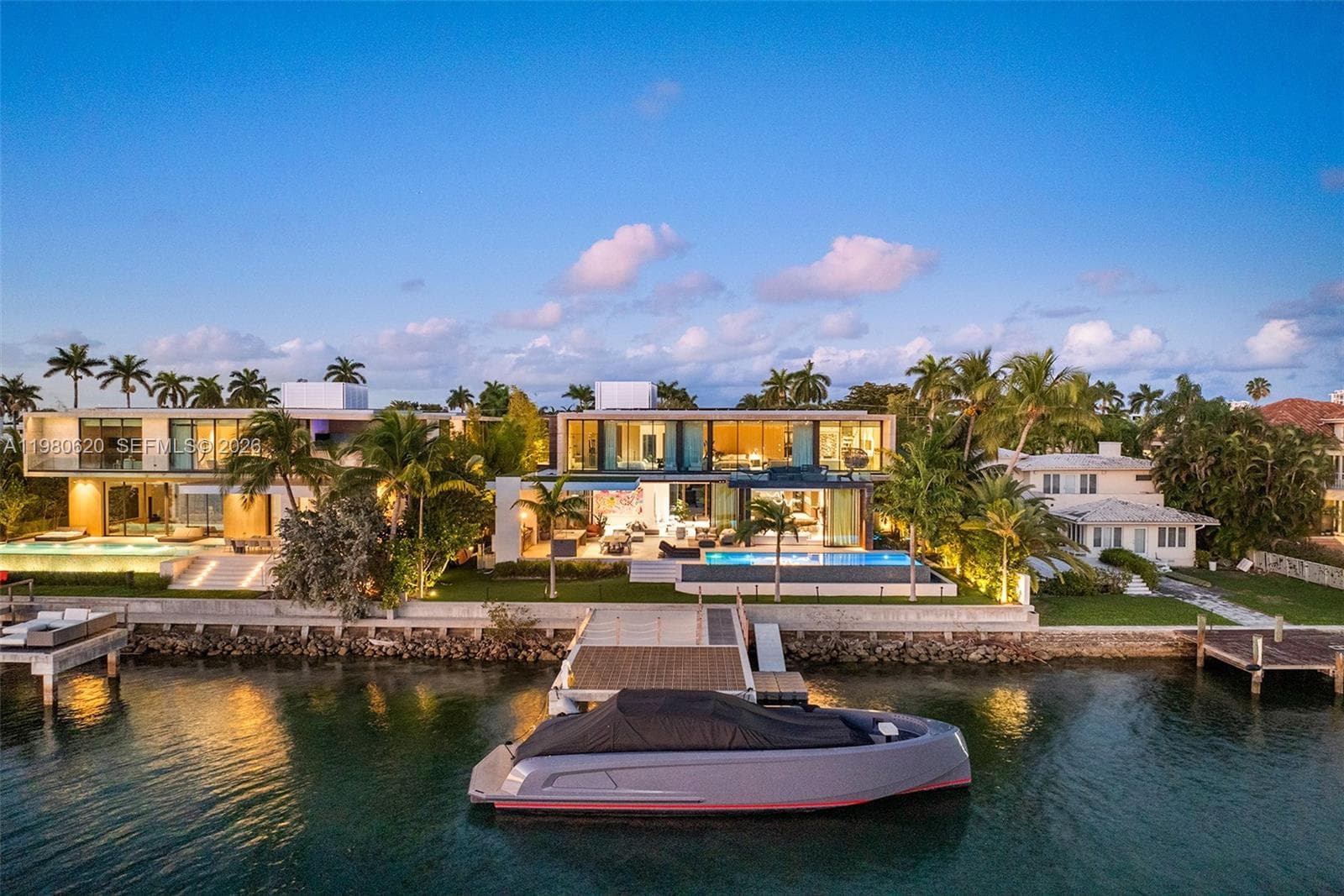 310 S Hibiscus Dr, Miami Beach FL 33139