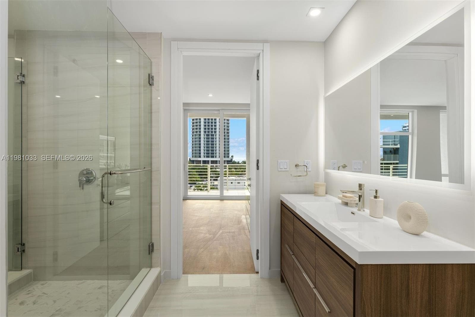 527 Orton Ave # 902, Fort Lauderdale FL 33304 photo 5