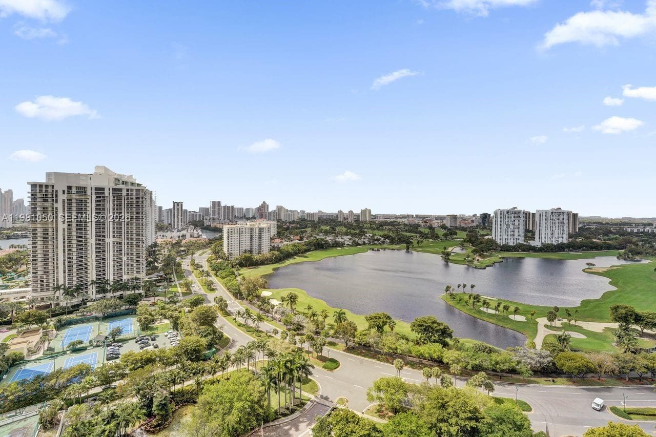 20281 E Country Club Dr # 2209, Aventura FL 33180 photo 4