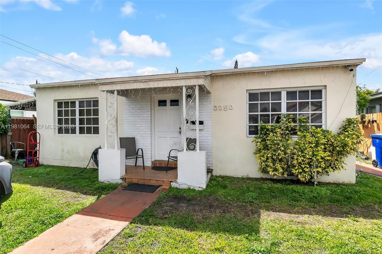 3250 NW 14th Ter, Miami FL 33125 photo 2