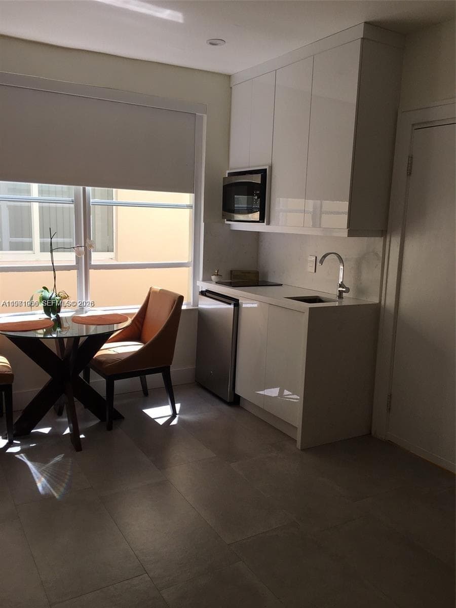 119 Menores Ave # 8A, Coral Gables FL 33134 photo 4