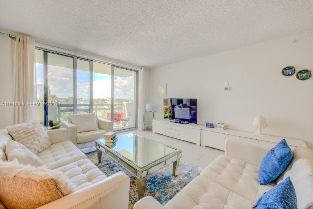 1500 Bay Rd # 528S, Miami Beach FL 33139 photo 2