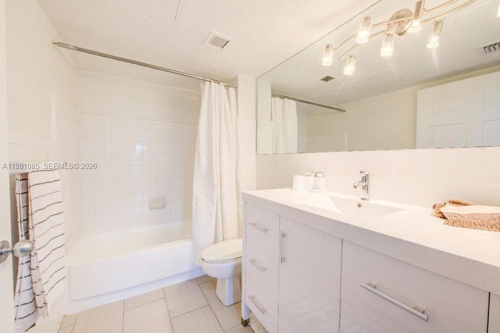 1500 Bay Rd # 528S, Miami Beach FL 33139 photo 4