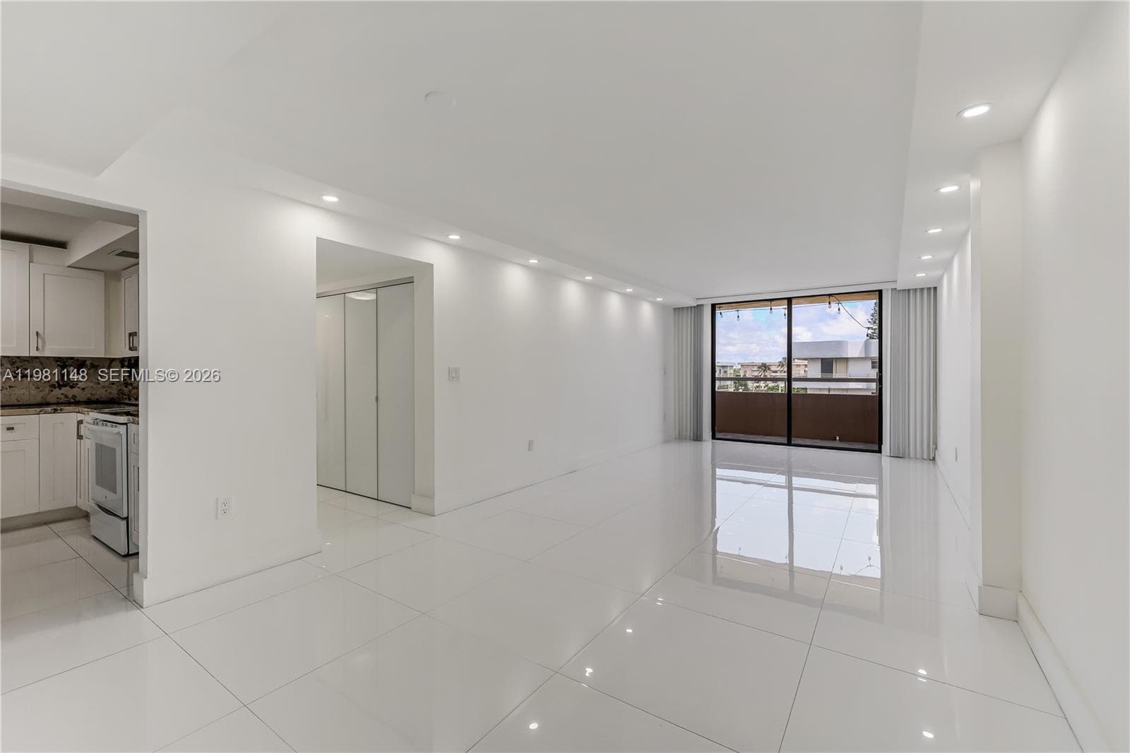 8101 Byron Ave # 509, Miami Beach FL 33141 photo 4