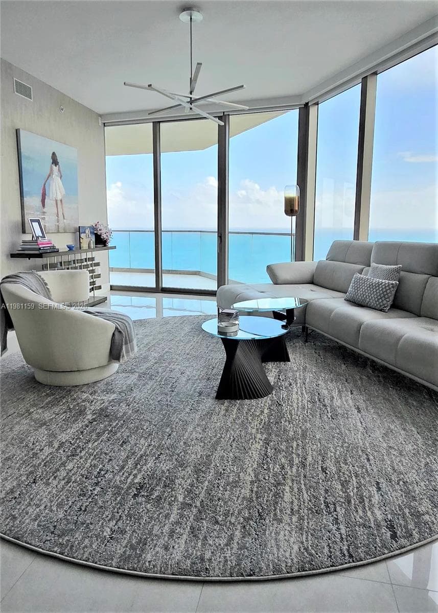 18975 Collins Ave # 2504, Sunny Isles Beach FL 33160
