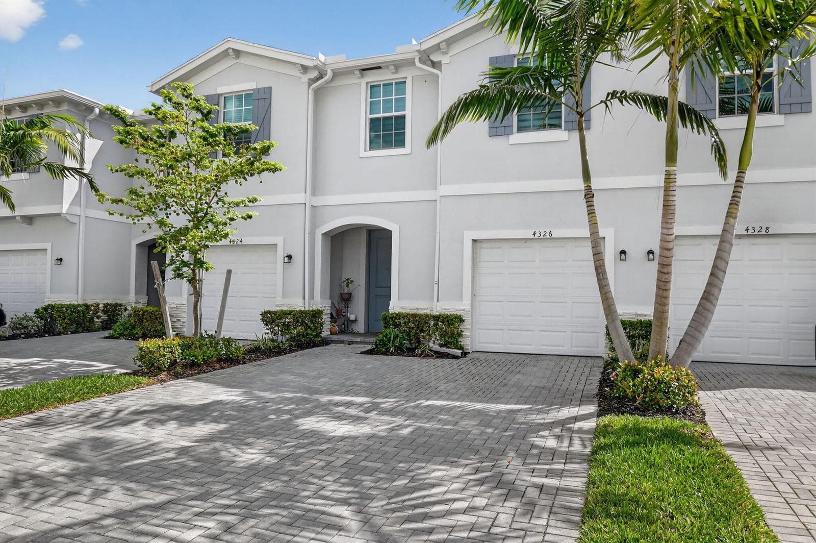 4326 Hammock Grove Drive, Lake Worth FL 33467 photo 2
