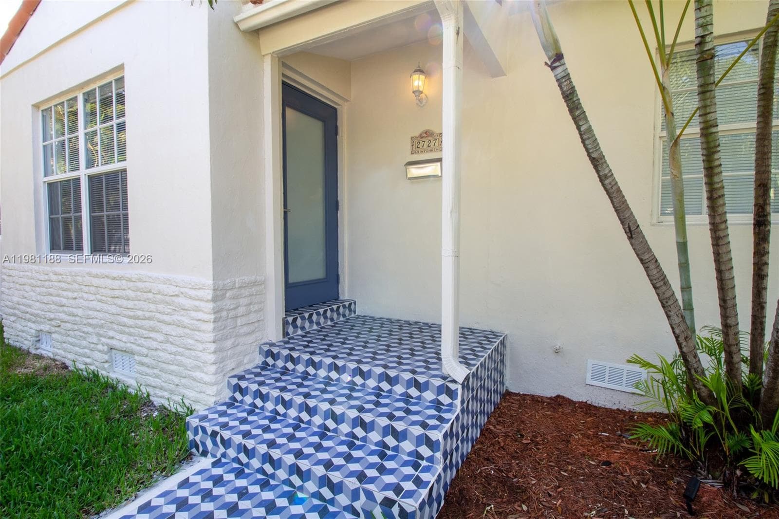 2727 Calusa St, Miami FL 33133 photo 4