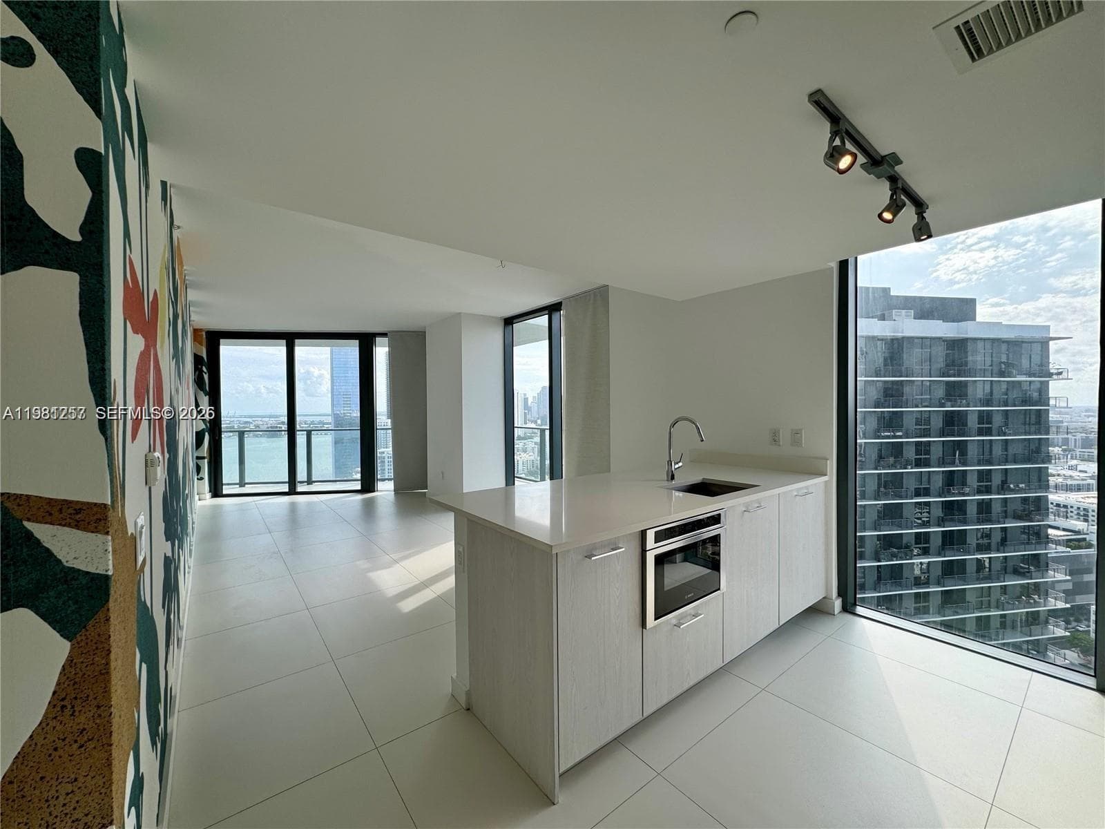 501 NE 31st St # 3208, Miami FL 33137 photo 3