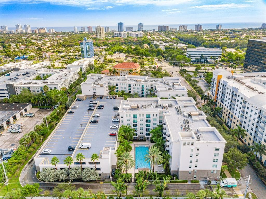 2421 NE 65th Street # 309, Fort Lauderdale, FL 33308 photo 2