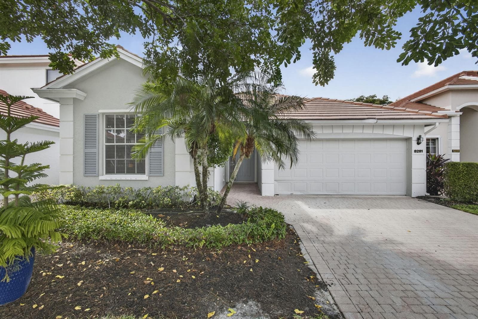 8281 Heritage Club Dr Drive, West Palm Beach FL 33412 photo 2