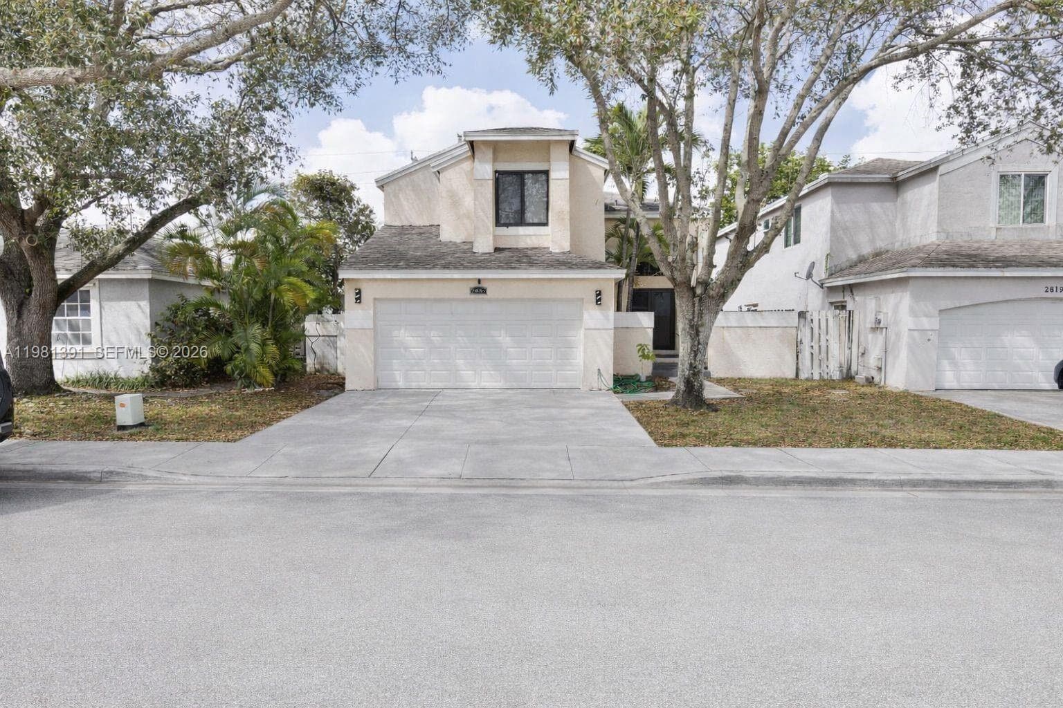 2836 W River Run Cir W, Miramar FL 33025