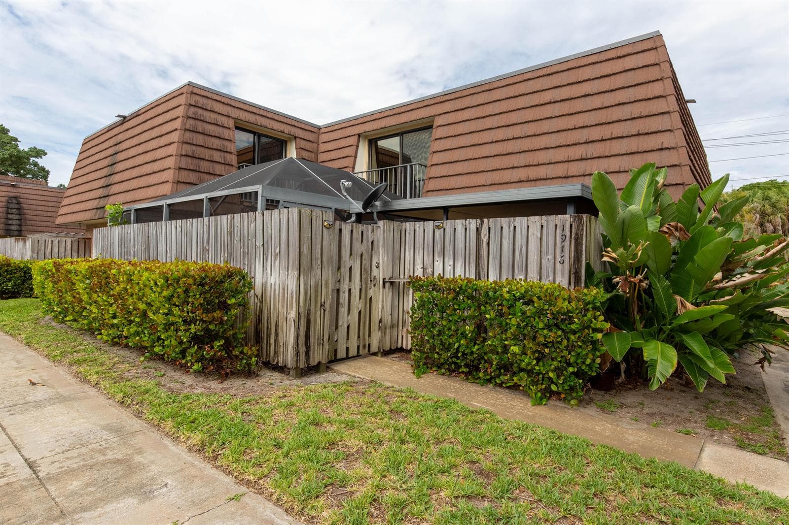 1916 19th Lane, Palm Beach Gardens FL 33418 photo 5