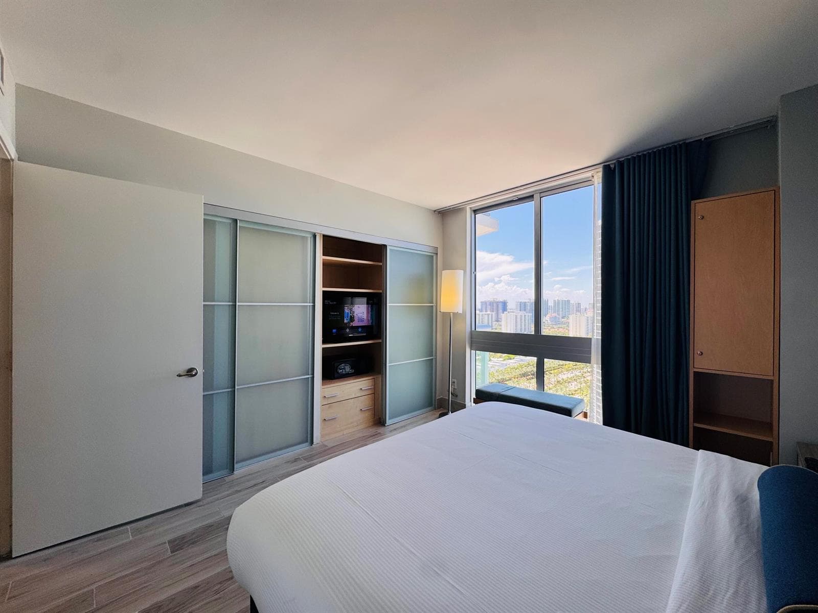 18683 Collins Avenue # 2303, Sunny Isles Beach FL 33160 photo 4