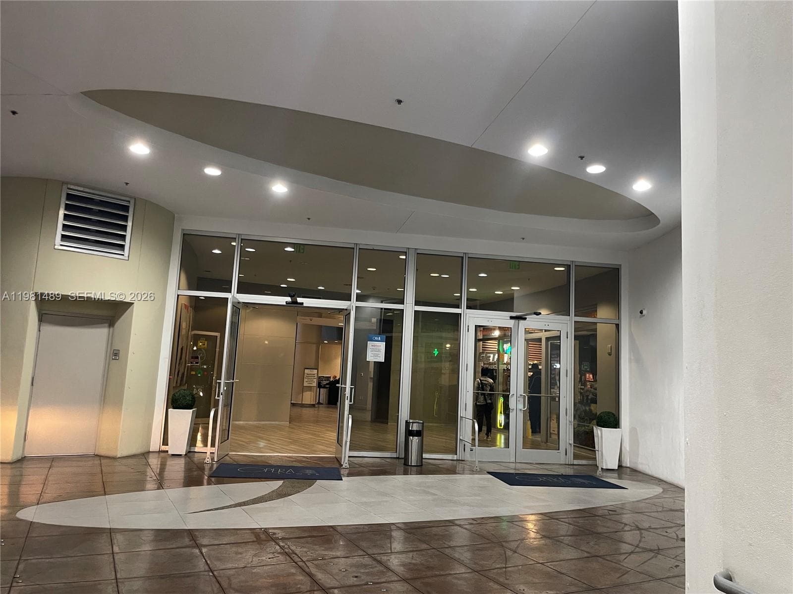 1750 N Bayshore Dr # 2814, Miami FL 33132 photo 4