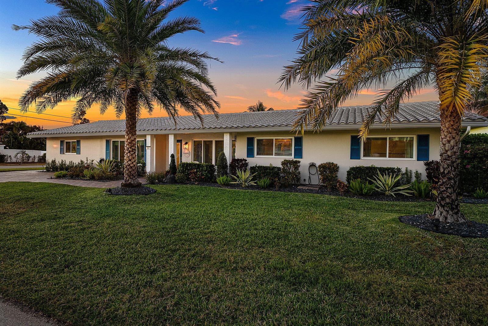 865 NE 5th Street, Deerfield Beach FL 33441 photo 2