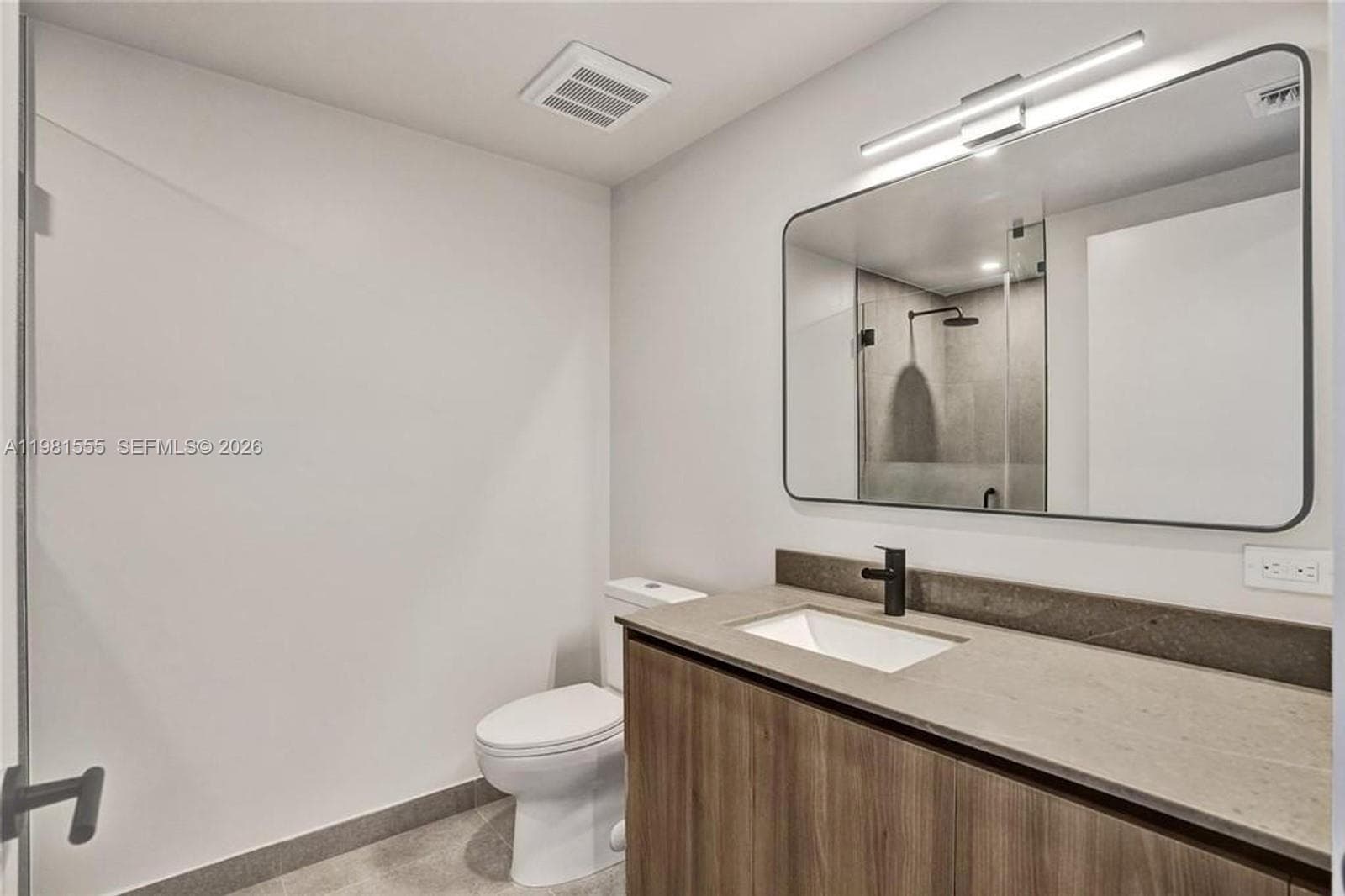 121 NE 5 St # 801B, Miami FL 33132 photo 4
