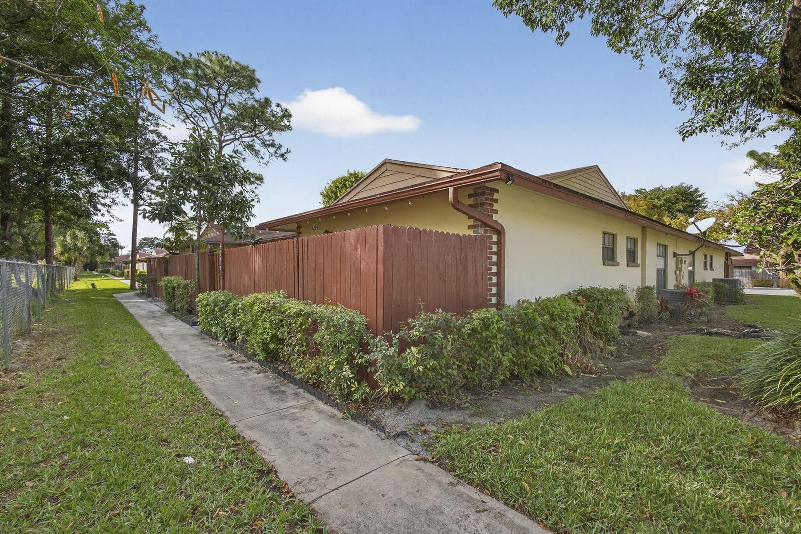 4296 Woodstock Drive # D, West Palm Beach FL 33409 photo 5