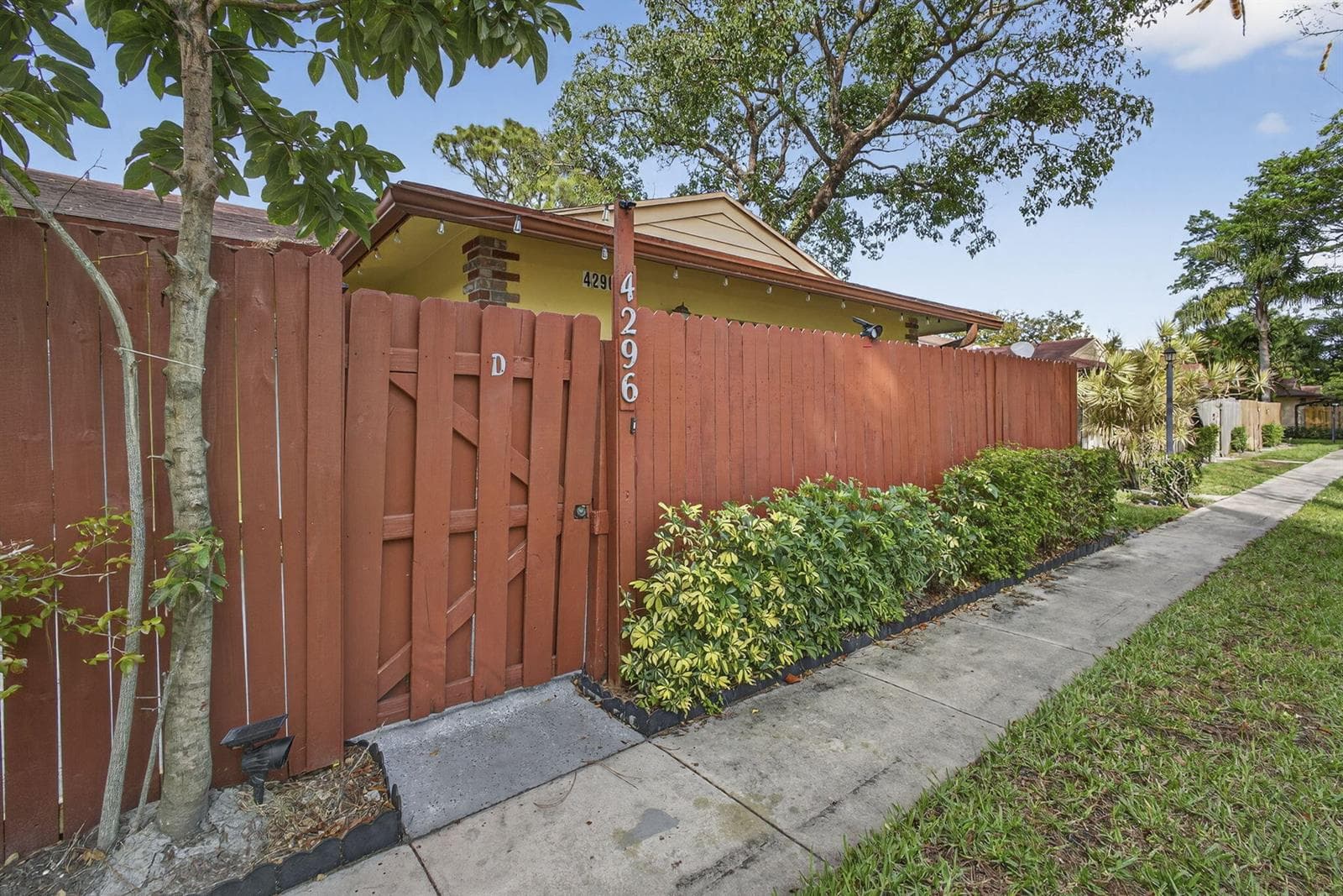 4296 Woodstock Drive # D, West Palm Beach FL 33409 photo 4