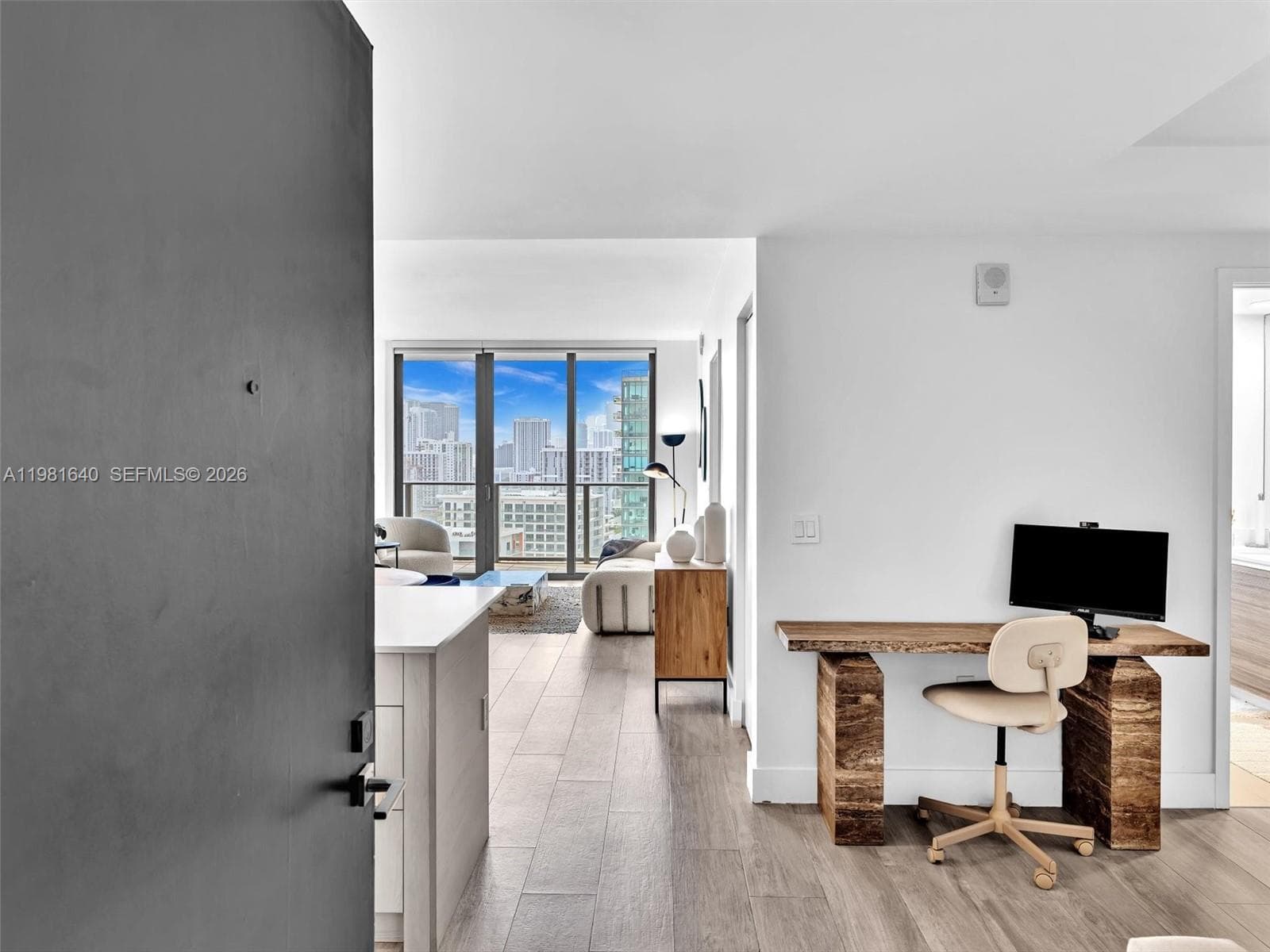 121 NE 34th St # 2102, Miami FL 33137 photo 2