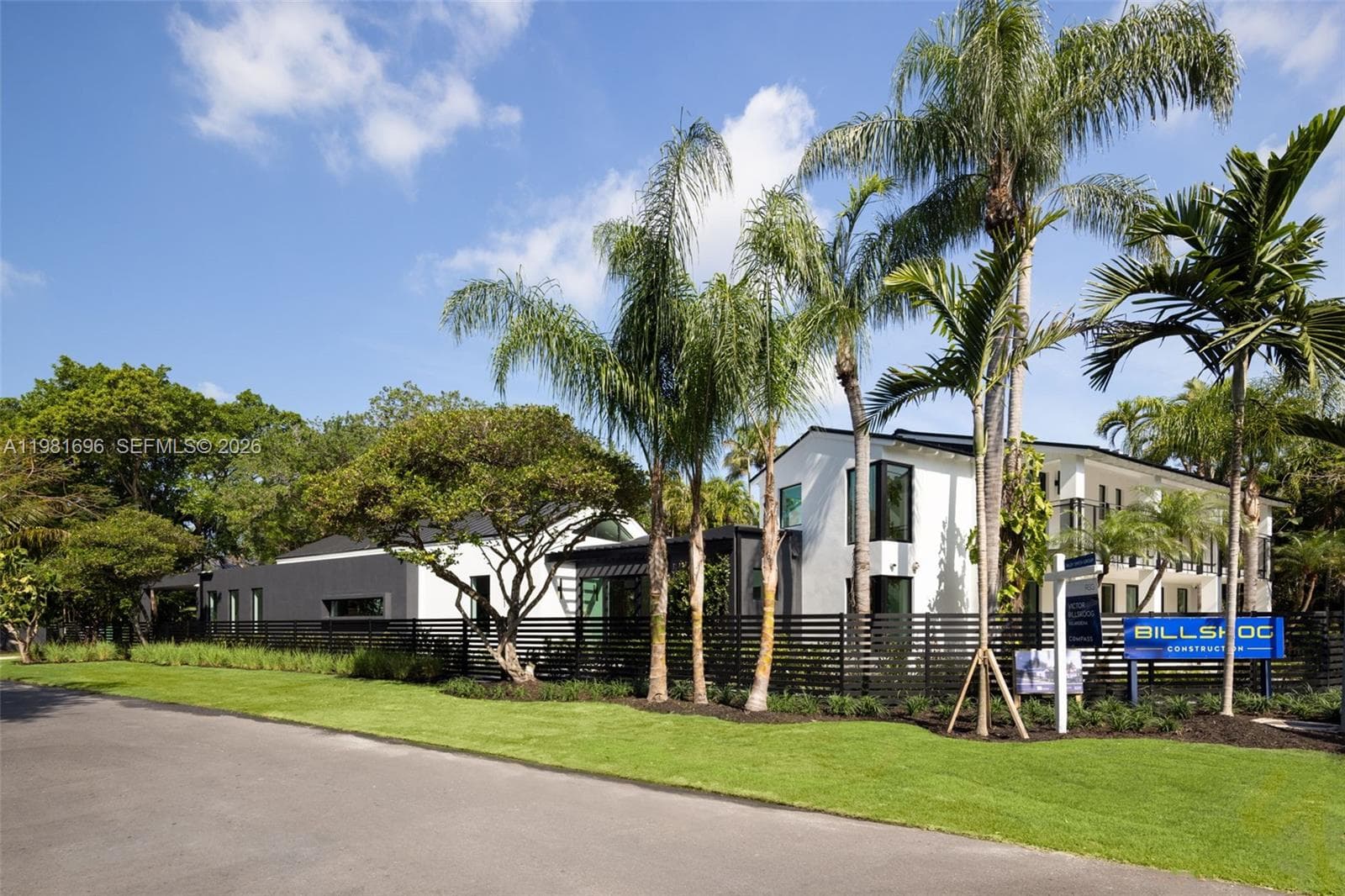 1701 Micanopy Ave, Coconut Grove FL 33133 photo 2
