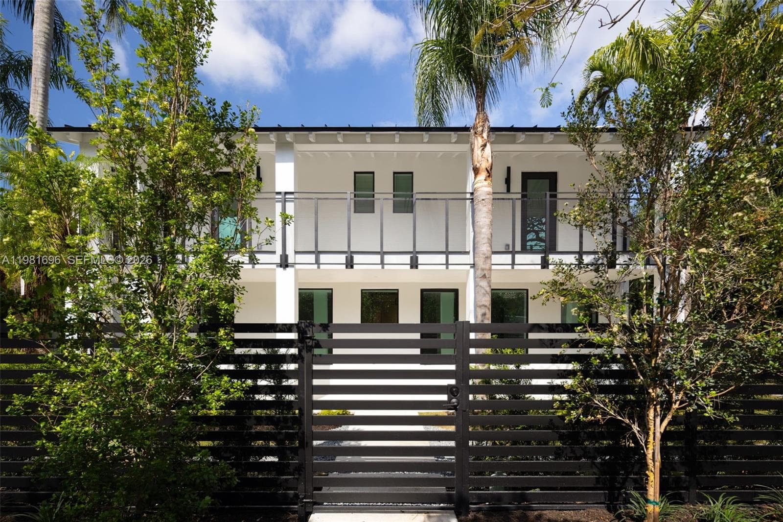 1701 Micanopy Ave, Coconut Grove FL 33133 photo 4
